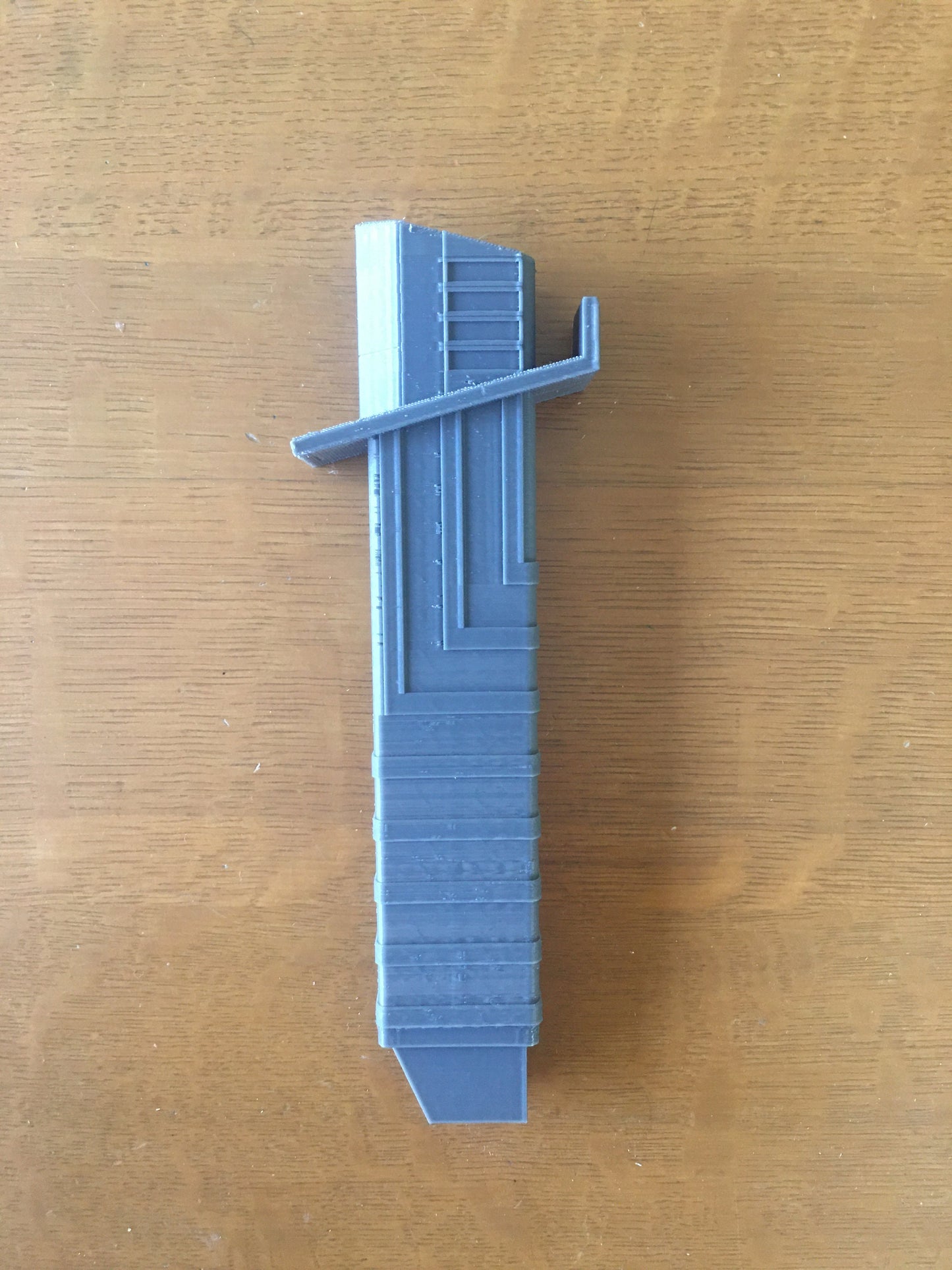 Dark Saber EXTENDABLE and RETRACTABLE
